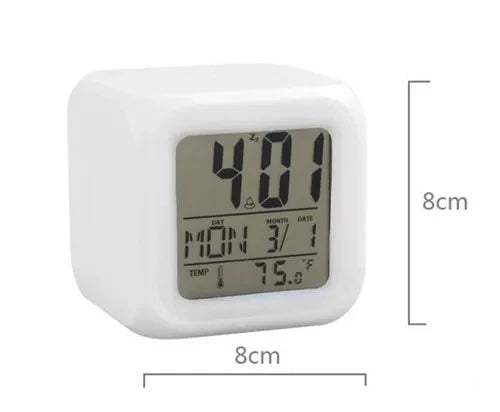 Reloj digital multicolor y despertador